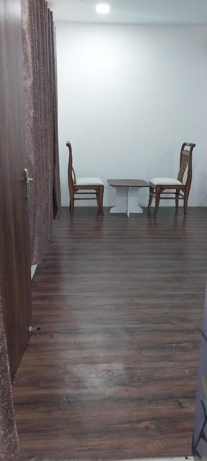 The Black Leaf Hotel Rāipur Cameră foto